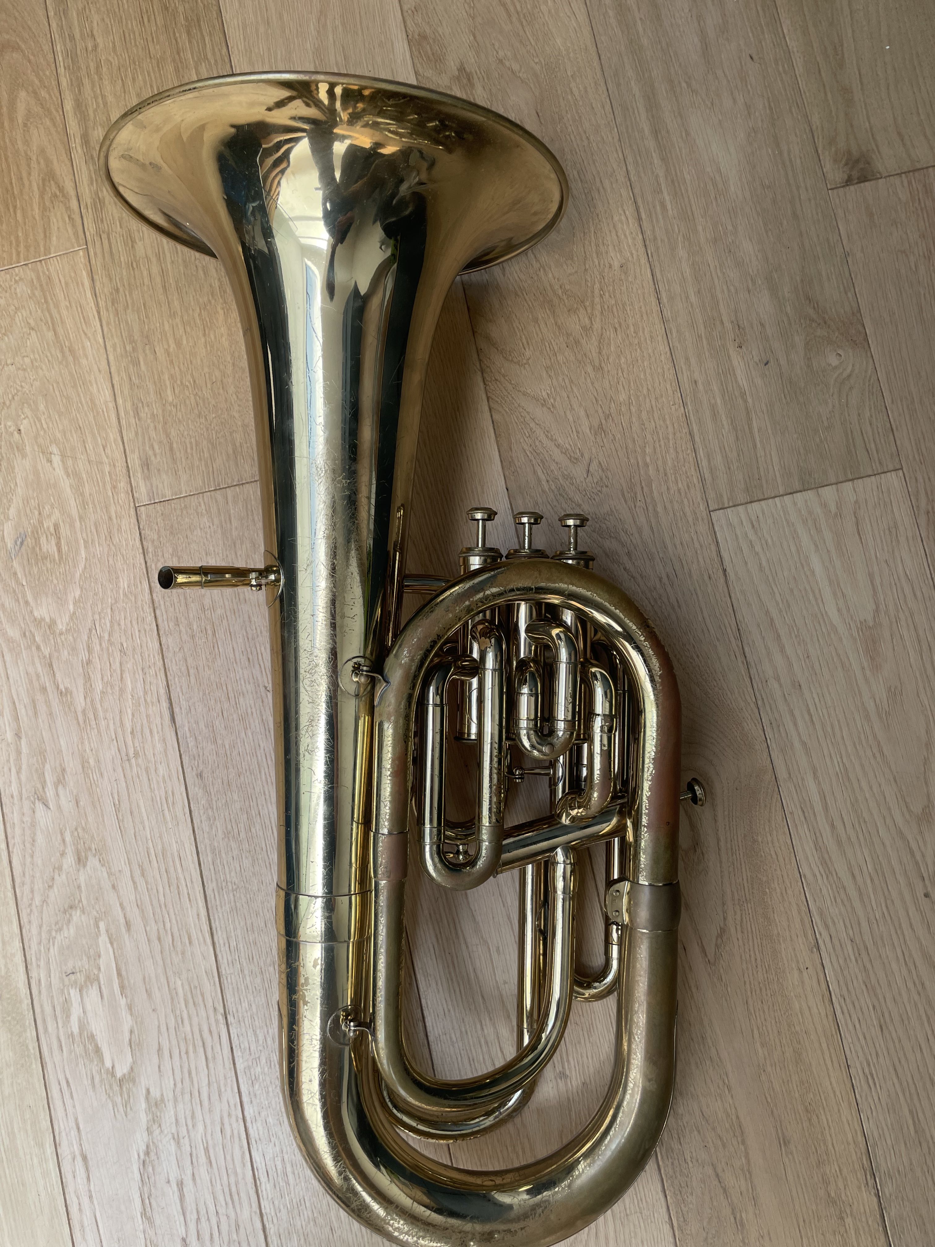 Saxhorn Antoine Courtois Basse 164 - État correct sur Zic Ethic